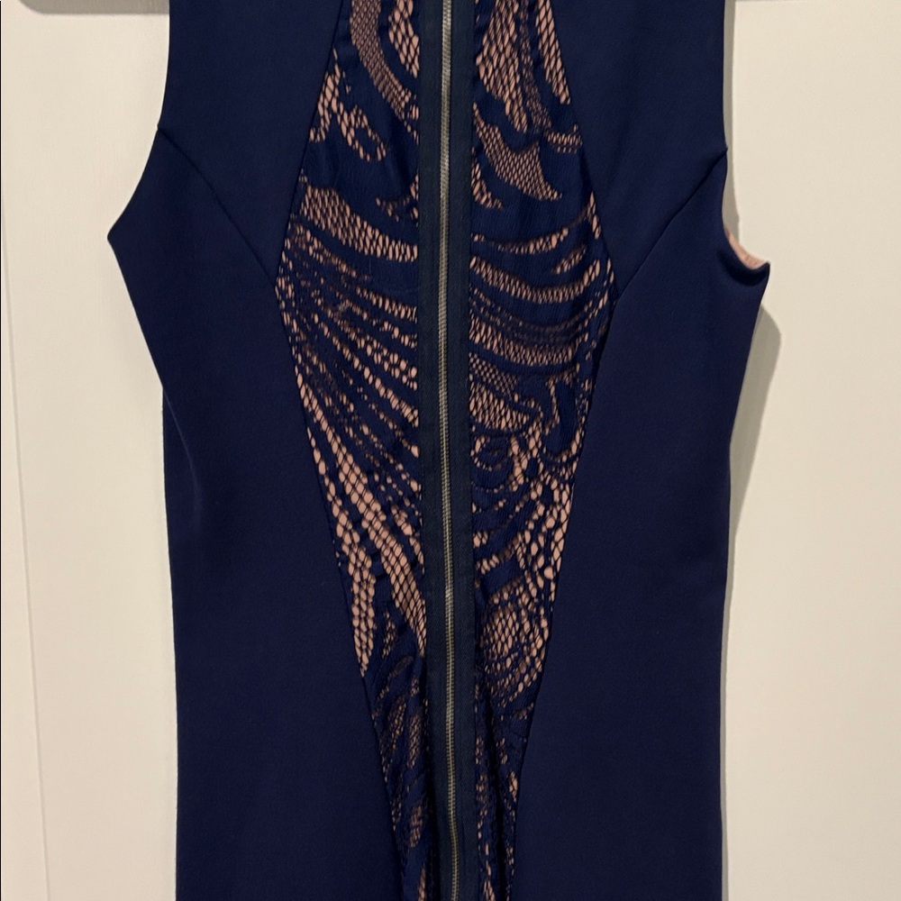 Euc- Bcbgeneration Navy And Beige Patterned Midi … - image 6